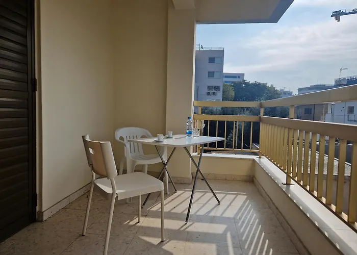Urban Nest - Spacious 2br Apartmán