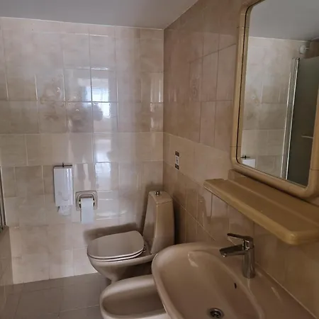 Urban Nest - Spacious 2br 아파트 니코시아